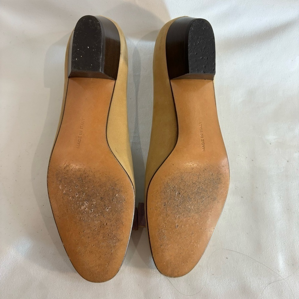 SALVATORE FERRAGAMO Sz 6AA Slip On Low Heel Suede Bow Toe Cap Metal Plaquette - Picture 9 of 11